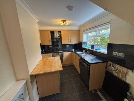 Caldey Place, Swansea, SA5 - Photo 4
