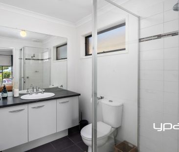 Comfort, style, and prestige in Jacksons Hill Estate. - Photo 6