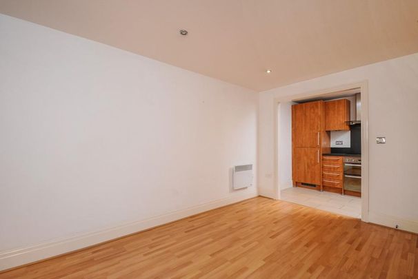 Seven Kings Way, Kingston Upon Thames KT2 - Photo 1