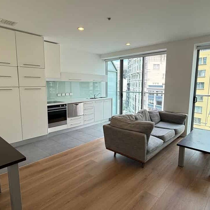 Spacious One-Bedroom Apartment in Scene One - Photo 1