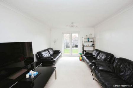 4 bedroom property to rent in Bracknell - Photo 3