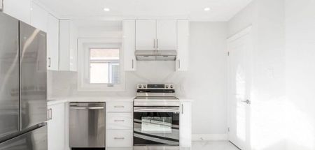 For Lease - 33 Ellington-Main Floor Drive, Toronto, Ontario - Photo 2