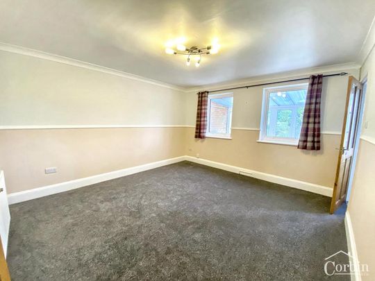 2 bedroom bungalow to rent - Photo 1