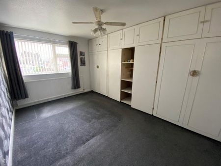 4 bedroom detached house to rent - Photo 5