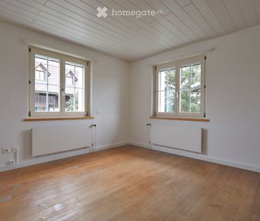 Charmantes 3.5-Zimmer-Haus u. Garten in Treiten zu vermieten - Photo 5