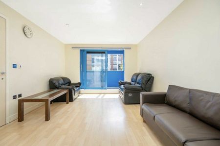 Western Gateway, Royal Docks, E16 - Photo 2