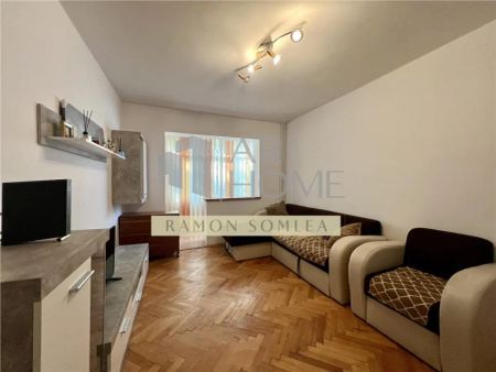 Inchiriere 3 camere, zona Vest, in Ploiesti - Photo 2
