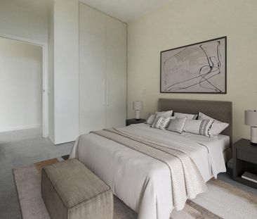 Immaculately presented sunny apartment - Photo 4