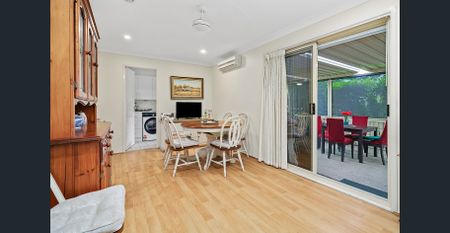 PRIVATE, PEACEFUL & PERFECTLY PRESENTED! - Photo 3