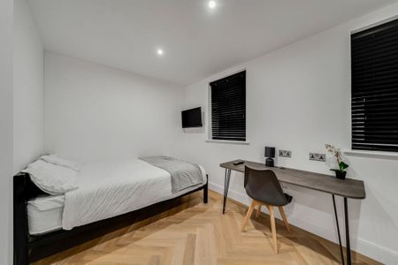 6 bedroom house to rent - Photo 2