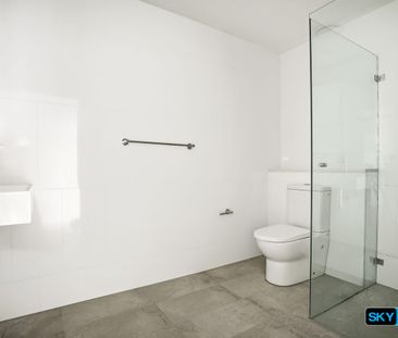 SPACIOUS 2-BEDROOM APARTMENT IN A PRIME, ULTRA-CONVENIENT LOCATION! - Photo 6