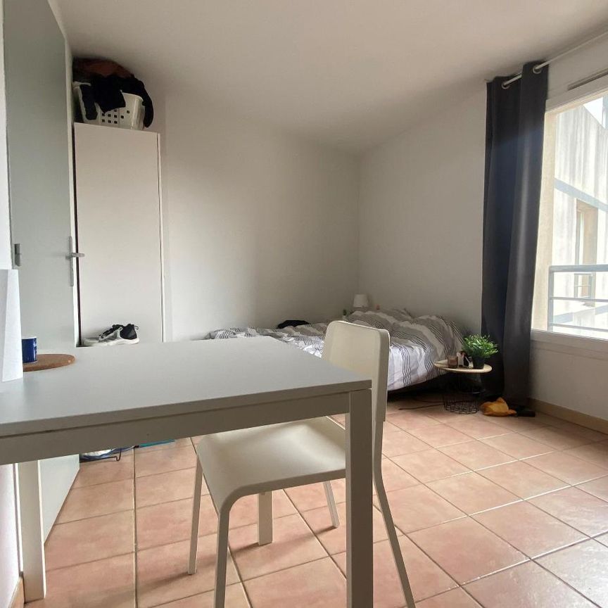 Location Appartement 1 pièce 17m² AVIGNON 84000 - Photo 1