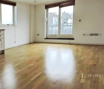 2 bedroom apartment to rent West Street, Brighton, East Sussex, BN1 - Photo 6