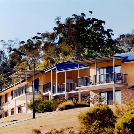 4 Bed Apartment - Photo 5