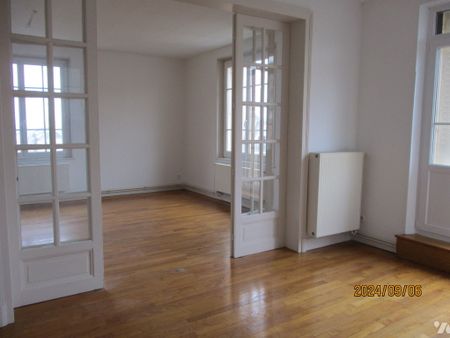 VOUZIERS, un appartement de type F3 de 120 m². - Photo 3