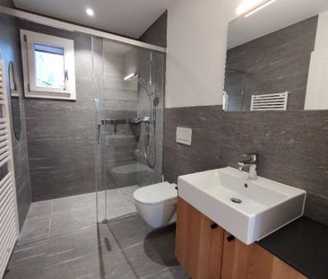 Moderne Wohnung in Stadtnähe - Photo 2