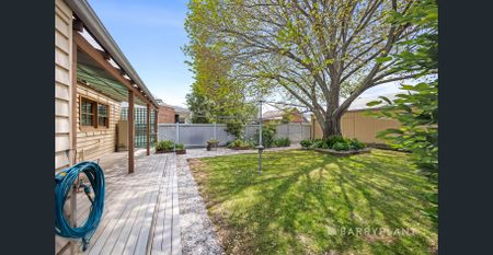 Period Gem in Ballarat Central - Photo 3