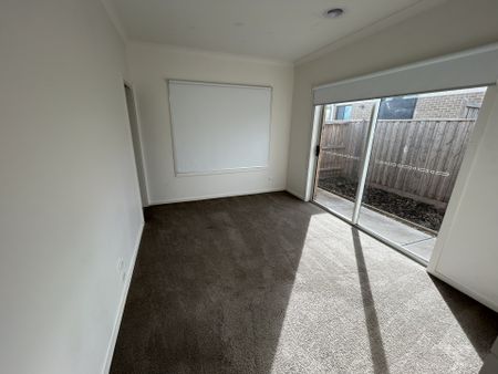 26 Rejoice Street, Tarneit VIC, Belconnen - Photo 5