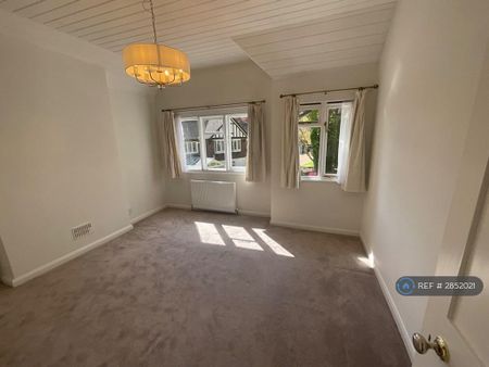 2 bedroom bungalow to rent - Photo 3