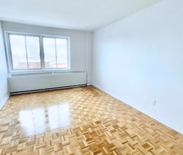 Renovated 3.5 JULY 1st – 7355 Acadie - Photo 1