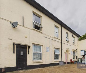 Studio to rent - Photo 6