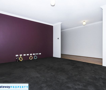 16 Ascent Fairway, BALDIVIS WA 6171 - Photo 6