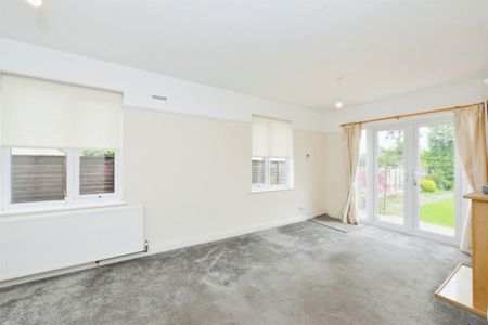 Salisbury Road, HODDESDON - Photo 3