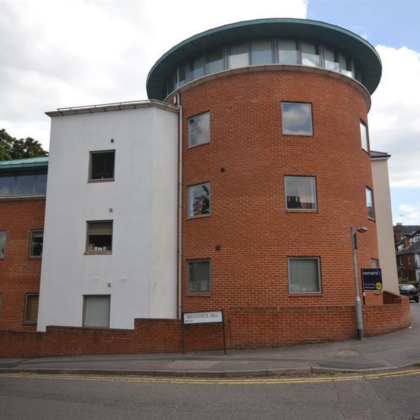 The Observatory, Tilehurst Road, Reading, Berkshire - Photo 1