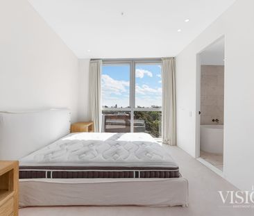 Luxury Partly Furnished 2-Bedroom Apartment with Harbour Views - Photo 6