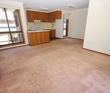 Great Location. - Photo 2