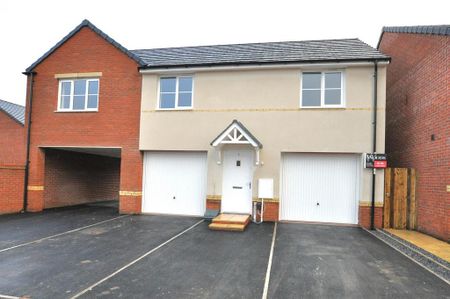 2 bedroom coach house to rent - Photo 4