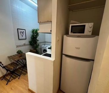 Calle de Carretas, Madrid, Community of Madrid 28012 - Photo 4