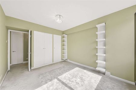 A well‑proportioned two bedroom apartment overlooking Regent’s Canal - Photo 4