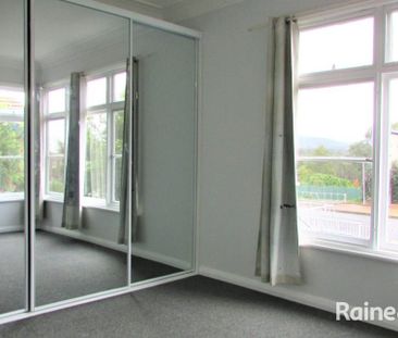 Two Bedroom Fully Renovated Home - Photo 2