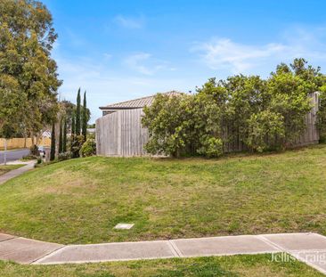 5 Silverdale Drive, Darley VIC 3340 - House For Rent | Domain - Photo 2