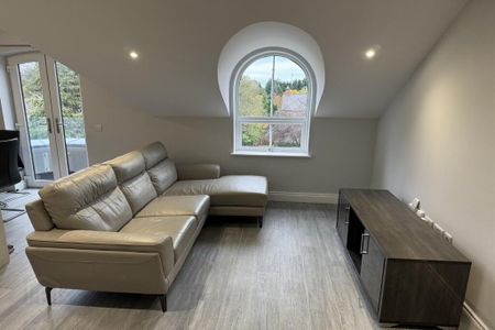 Apt 9 Balmoral Park Mews, 15 Upper Lisburn Road, Belfast, BT10 0GW - Photo 2