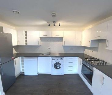 Todd Close, Borehamwood, WD6 - Photo 4