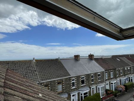 5 bed house to rent in De Breos Street, DE BREOS STREET, SA2 - Photo 4