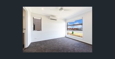 Stunning 4-Bedroom Family Home in Park Ridge - Photo 4