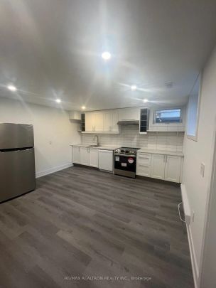 Detached Home For Lease | E9233423 - Photo 1