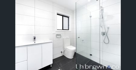 As new brick granny flat next to shops - Photo 4