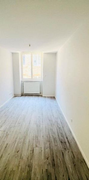 Location Appartement 2 pièces 40m² MACON 71000 - Photo 1
