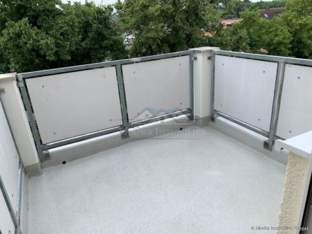 ** Gießen ** Sonnig-helle 2-Zimmer-Wohnung mit Einbauküche, Balkon und TG-Stellplatz - Foto 4