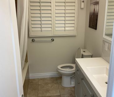 For Lease - 4365 7th Line Unit# Main Floor, Bradford West Gwillimbu... - Photo 4