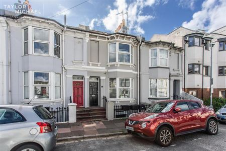 6 bedroom terraced house to rent - Photo 3