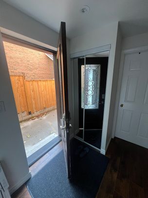 For Lease - 34 Timberline Trail Unit# Lower, Aurora, Ontario - Photo 1