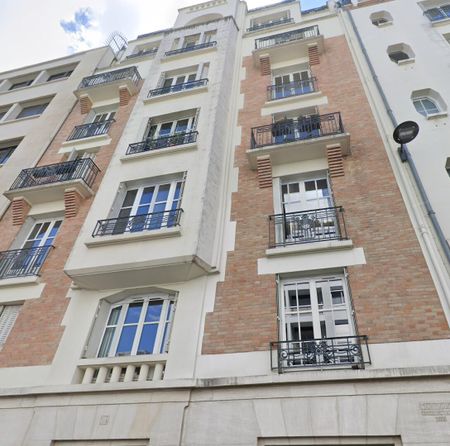 location Appartement T3 DE 83m² À PARIS - Photo 4