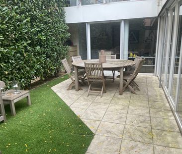 Unique - bel et grand appartement 5.5 pièces avec terrasses aux Pâquis - Photo 2