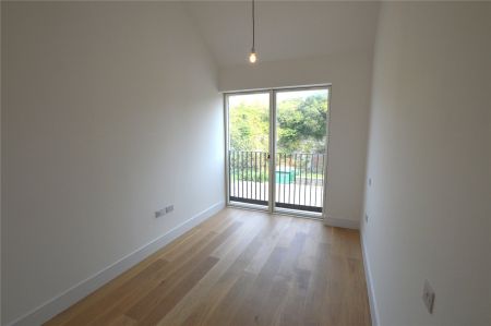 Chi Kober, North Quay, Hayle, Cornwall, TR27 - Photo 2