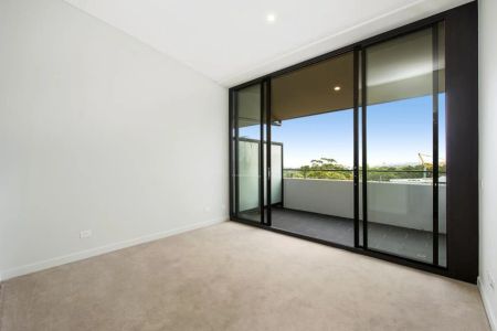 Three Bedroom Penthouse Apartment in Botanic Complex - Photo 2